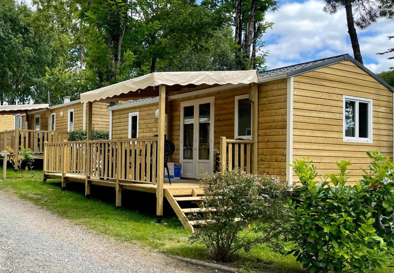 Camping Le Pressoir Petit-Palais-et-Cornemps Exterior foto