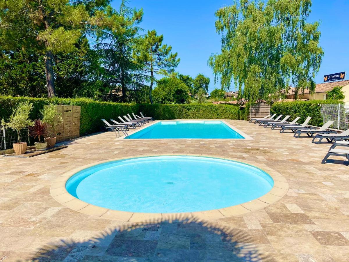 Camping Le Pressoir Petit-Palais-et-Cornemps Exterior foto